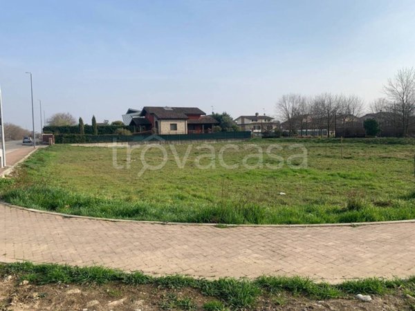 casa indipendente in vendita a Piacenza in zona Vallera