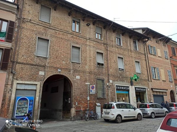 negozio in vendita a Piacenza