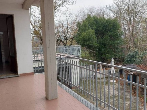 casa indipendente in vendita a Piacenza in zona San Bonico