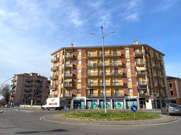 negozio in vendita a Piacenza