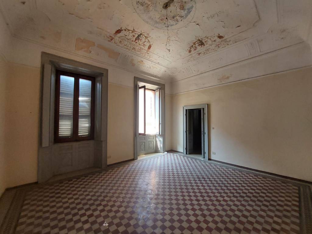 intera palazzina in vendita a Piacenza in zona Centro Storico