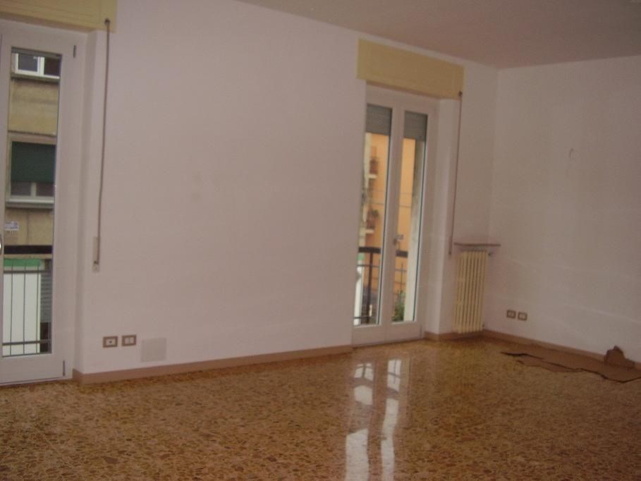 appartamento in vendita a Piacenza in zona Barriera Torino