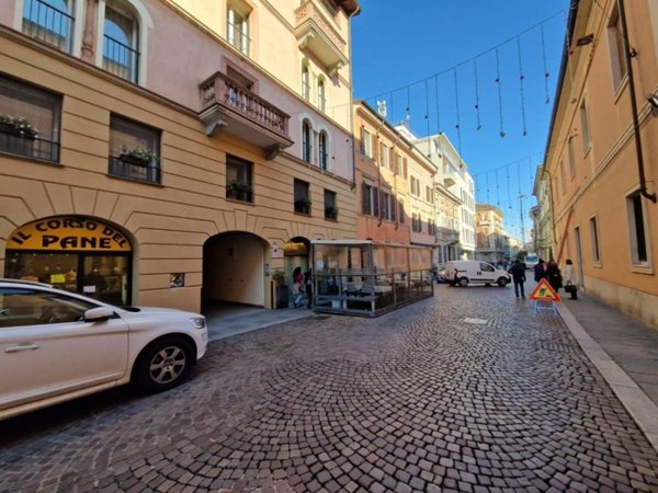 appartamento in vendita a Piacenza in zona Centro Storico
