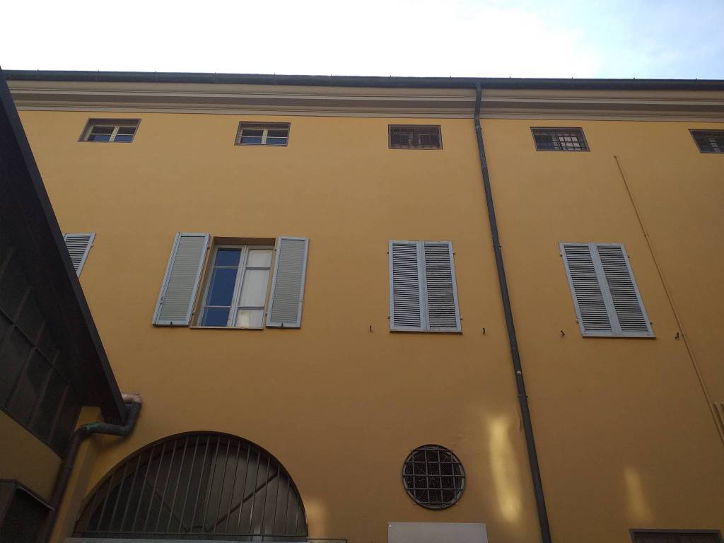 intera palazzina in vendita a Piacenza in zona Centro Storico