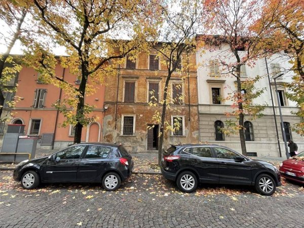 casa indipendente in vendita a Piacenza