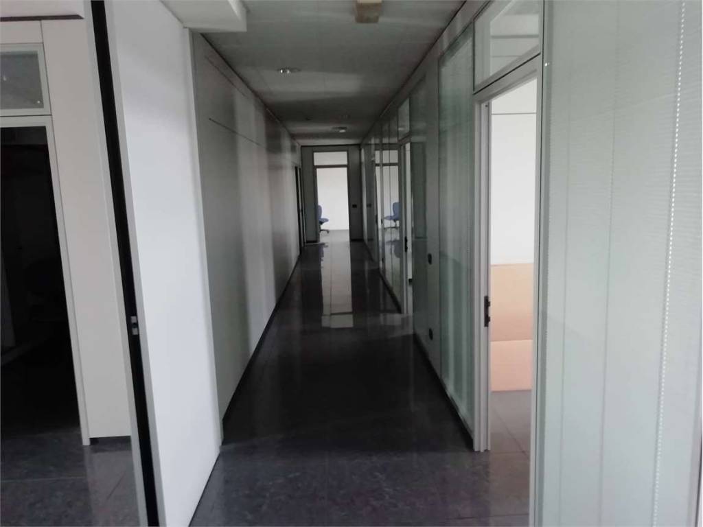 ufficio in vendita a Piacenza in zona Mucinasso