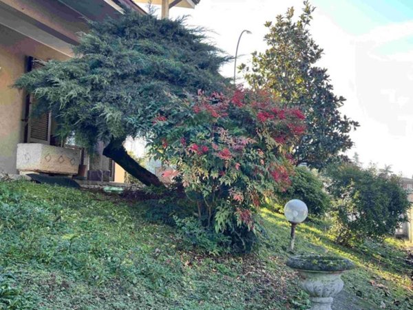 casa indipendente in vendita a Piacenza in zona Pittolo