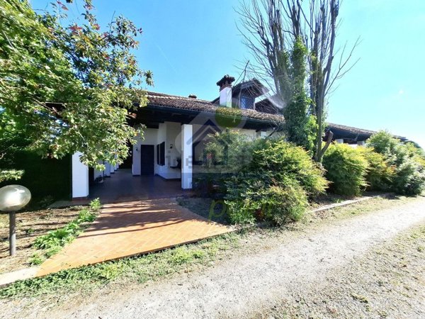 casa indipendente in vendita a Piacenza