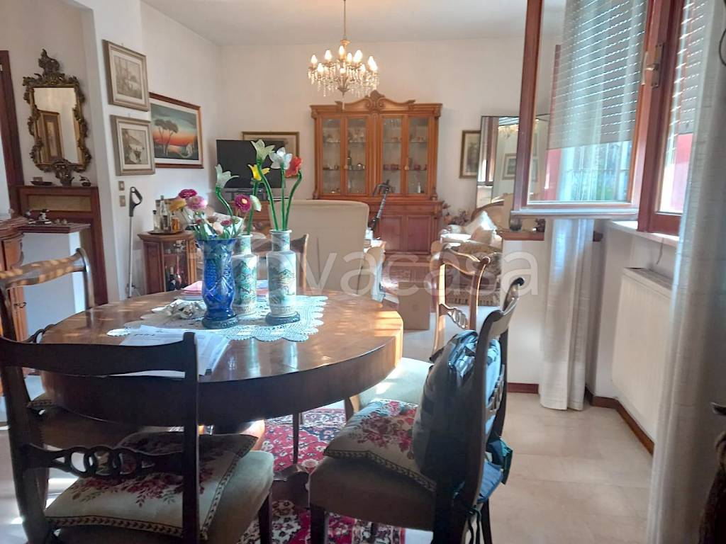 appartamento in vendita a Piacenza in zona Stadio