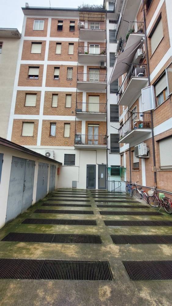 locale di sgombero in vendita a Piacenza