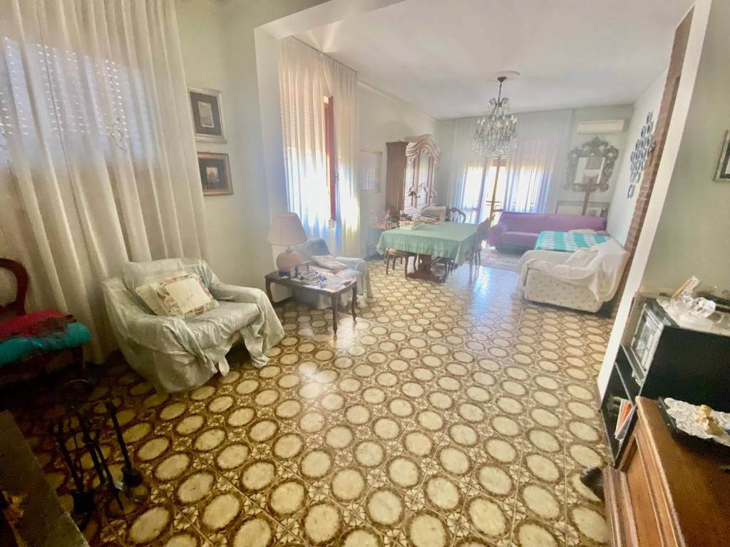 appartamento in vendita a Piacenza in zona Stadio