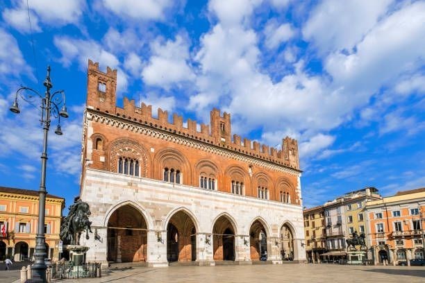 appartamento in vendita a Piacenza in zona Infrangibile