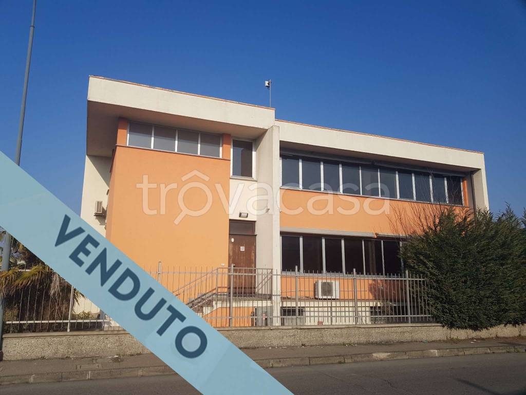 ufficio in vendita a Piacenza in zona Caorsana