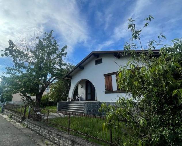 casa indipendente in vendita a Piacenza in zona La Verza