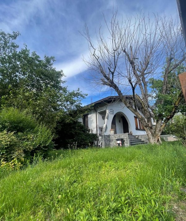 casa indipendente in vendita a Piacenza in zona La Verza