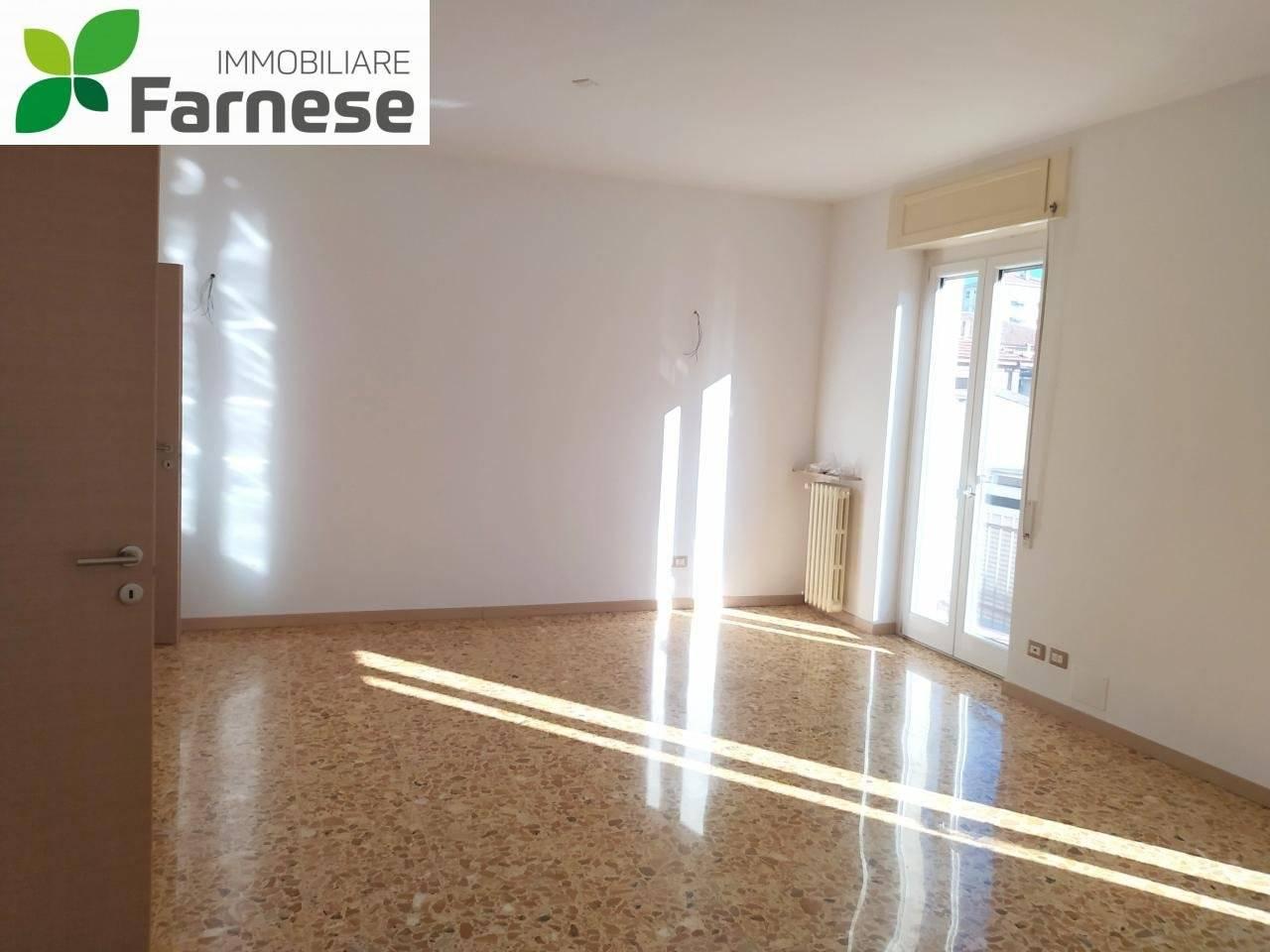 appartamento in vendita a Piacenza in zona Barriera Torino