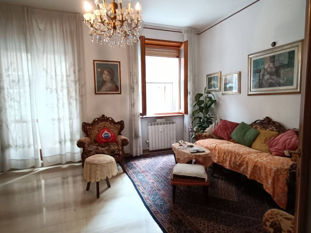 appartamento in vendita a Piacenza in zona Centro Storico
