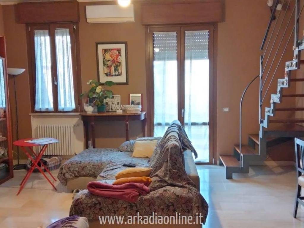 appartamento in vendita a Piacenza in zona Stadio