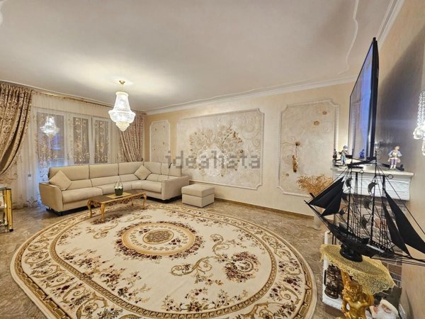 appartamento in vendita a Piacenza in zona Belvedere / Quartiere Duemila