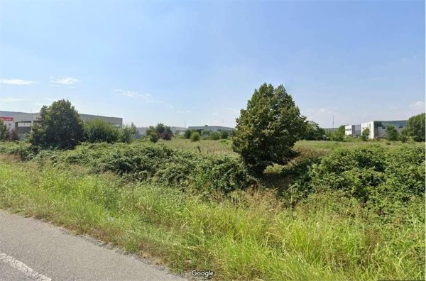 terreno edificabile in vendita a Piacenza in zona Baia del Re