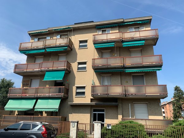 appartamento in vendita a Piacenza in zona Infrangibile