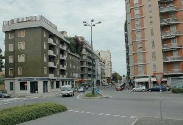 negozio in vendita a Piacenza in zona Barriera Genova