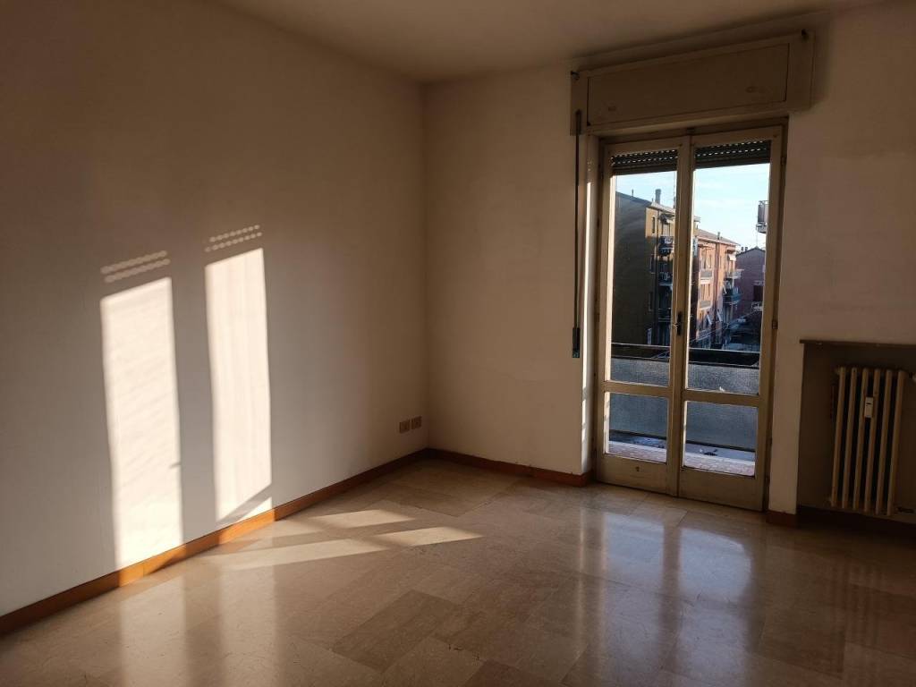 appartamento in vendita a Piacenza in zona Barriera Genova