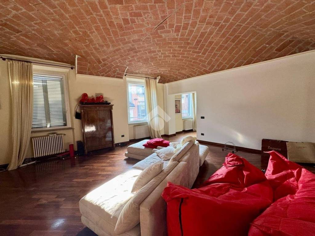 appartamento in vendita a Piacenza in zona Centro Storico