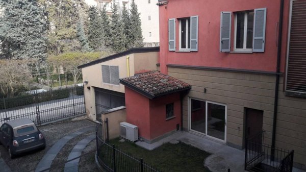 casa indipendente in vendita a Piacenza in zona Centro Storico