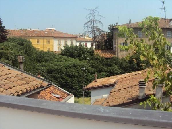 casa indipendente in vendita a Piacenza in zona Centro Storico