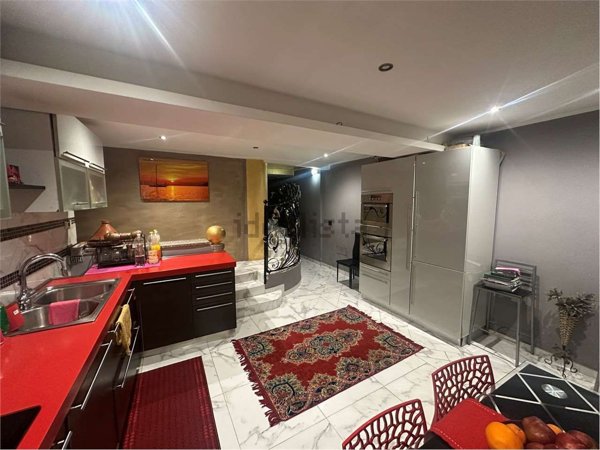 appartamento in vendita a Piacenza in zona Roncaglia / Fossadello