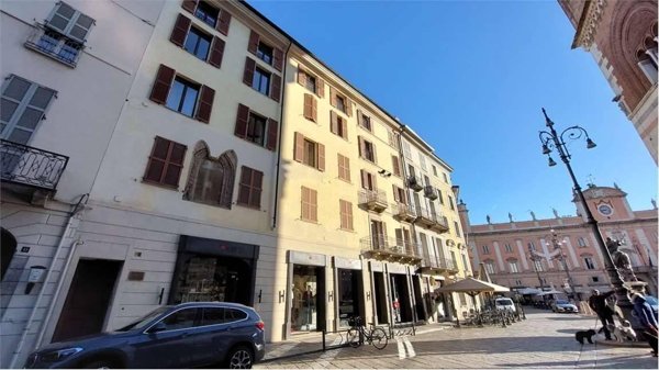 appartamento in vendita a Piacenza in zona Centro Storico