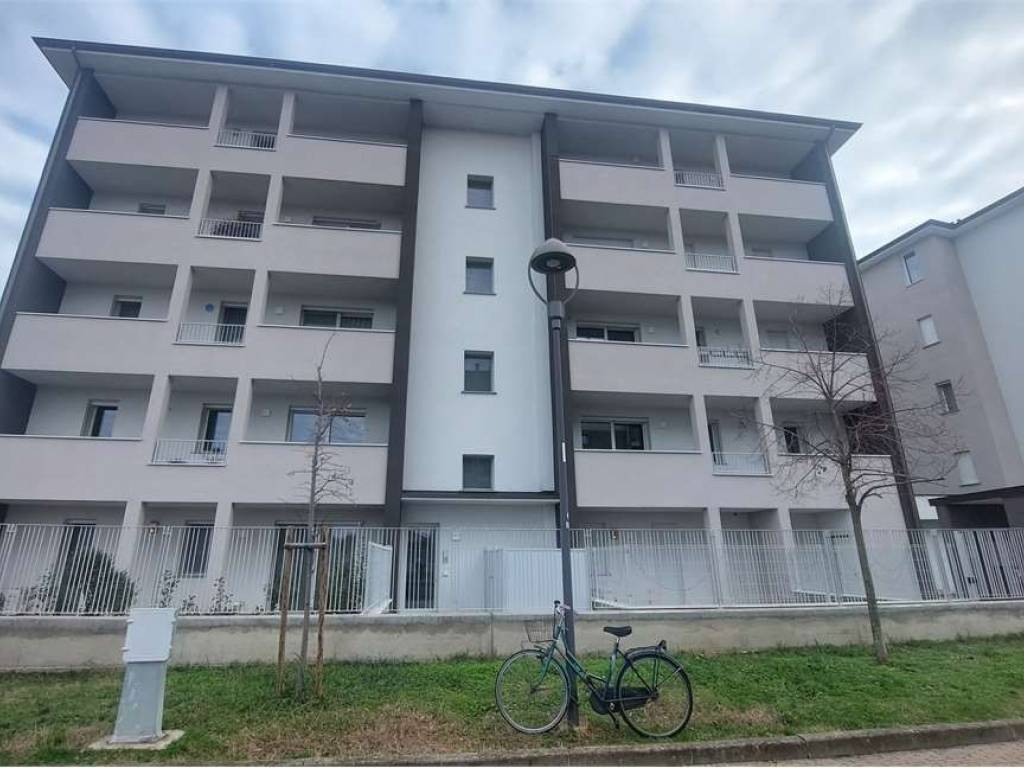 appartamento in vendita a Piacenza in zona Stadio