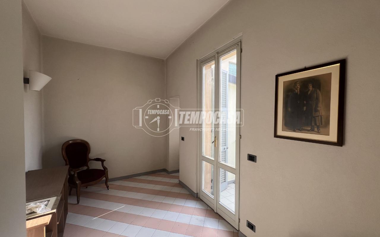casa indipendente in vendita a Piacenza in zona Centro Storico