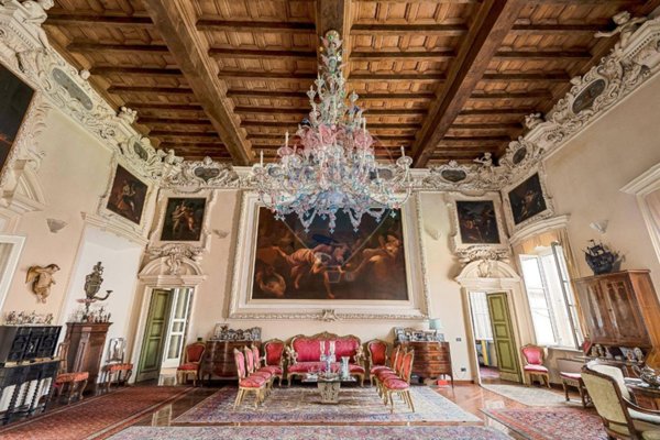 casa indipendente in vendita a Piacenza in zona Centro Storico