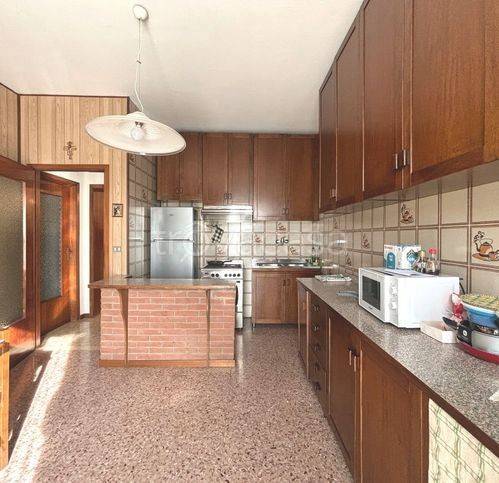 appartamento in vendita a Piacenza in zona Farnesiana