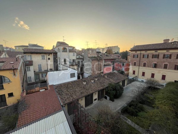 appartamento in vendita a Piacenza in zona Centro Storico