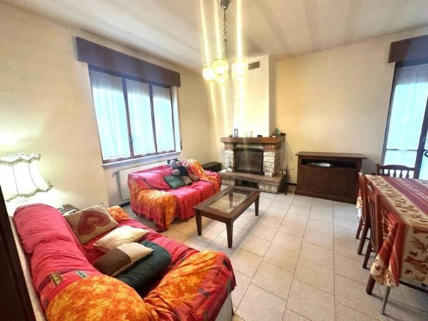 casa indipendente in vendita a Piacenza in zona I Vaccari
