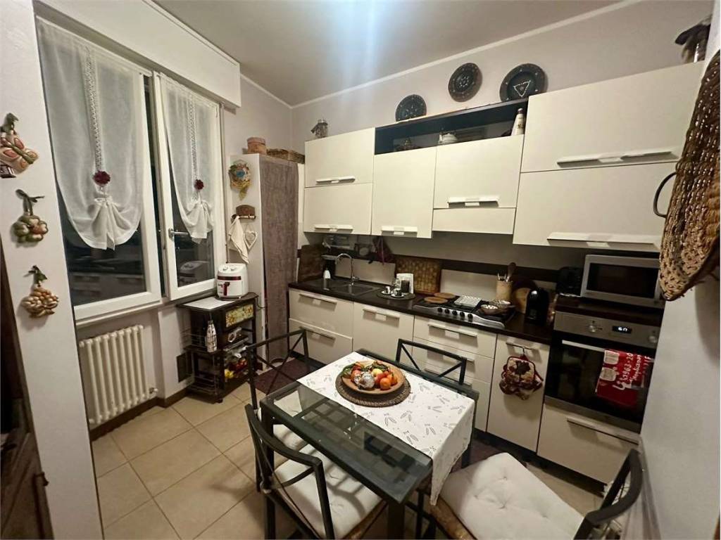 appartamento in vendita a Piacenza in zona Infrangibile