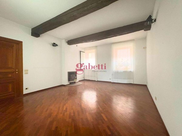 casa indipendente in vendita a Piacenza in zona Centro Storico
