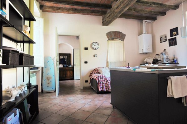 casa indipendente in vendita a Piacenza in zona Centro Storico