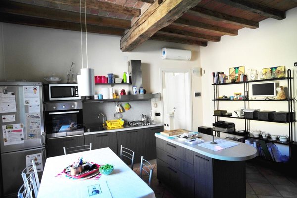 casa indipendente in vendita a Piacenza in zona Centro Storico