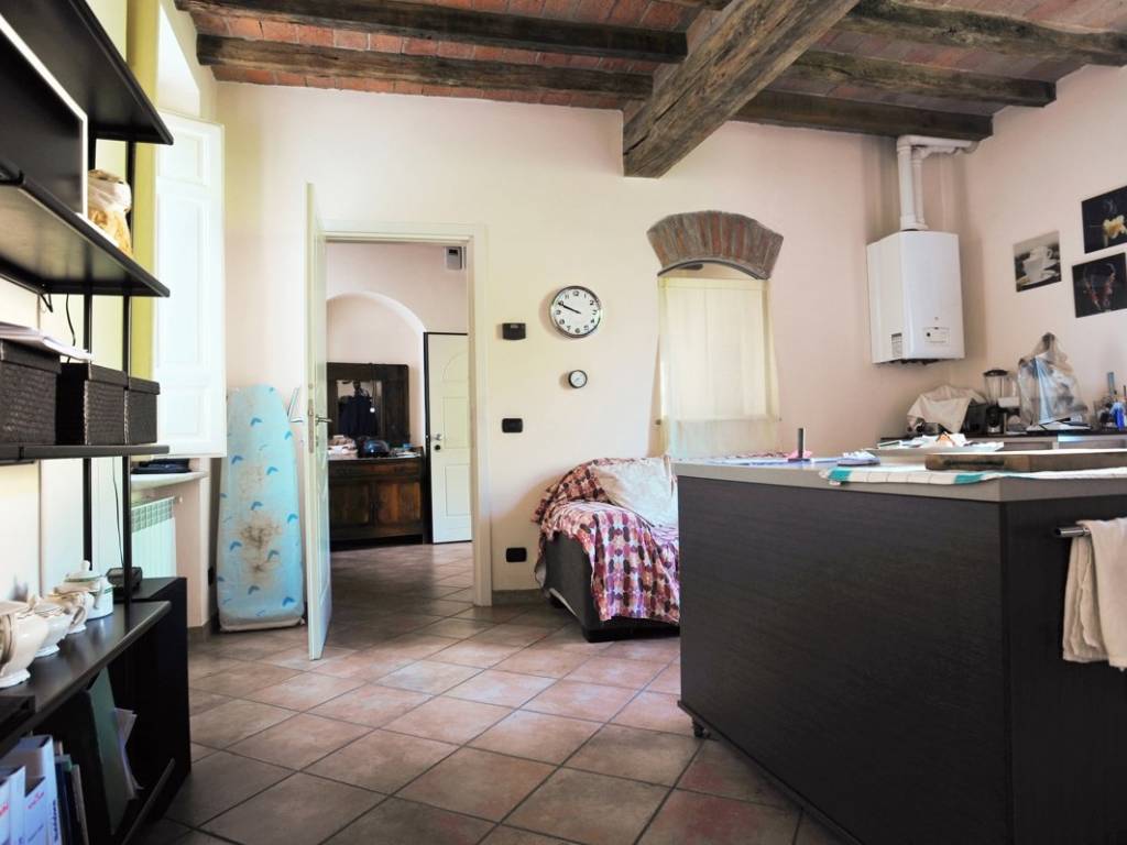 casa indipendente in vendita a Piacenza in zona Centro Storico