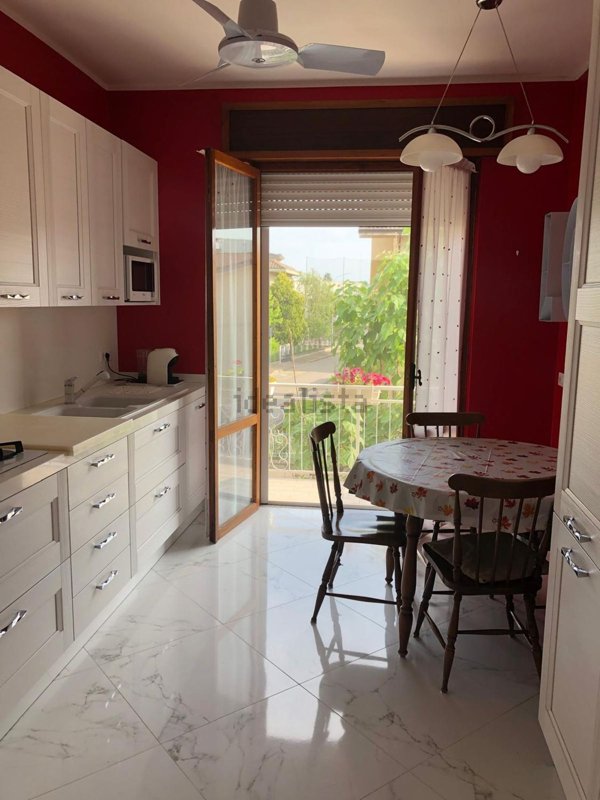 casa indipendente in vendita a Piacenza in zona Stadio