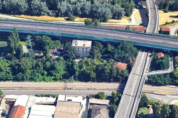 appartamento in vendita a Piacenza in zona Borgotrebbia