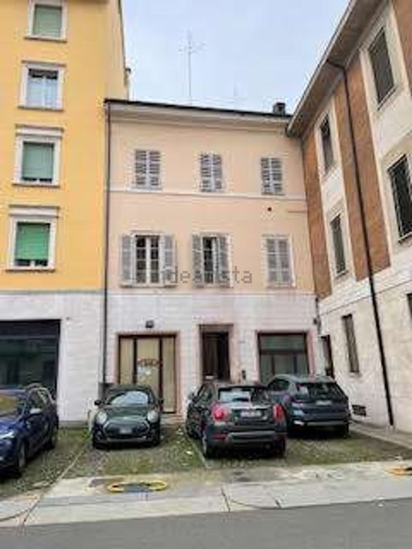 negozio in vendita a Piacenza in zona Centro Storico
