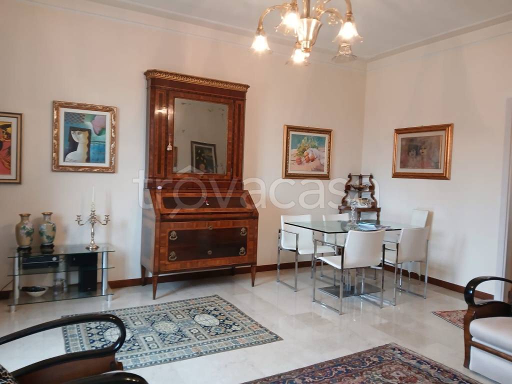 appartamento in vendita a Piacenza in zona Centro Storico