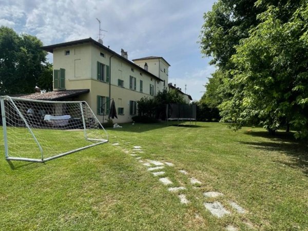 casa indipendente in vendita a Piacenza in zona Belvedere / Quartiere Duemila