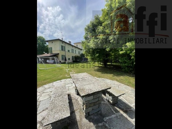 casa indipendente in vendita a Piacenza in zona Besurica