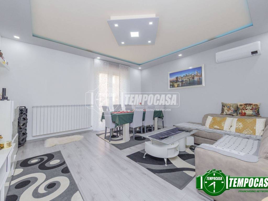 appartamento in vendita a Piacenza in zona Stadio